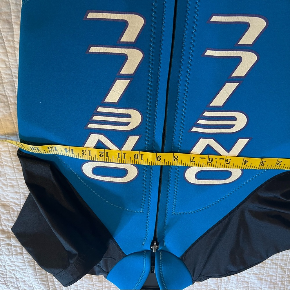 O'Neill Ladies Blue and Purple Rashguard - Picture 3 of 7